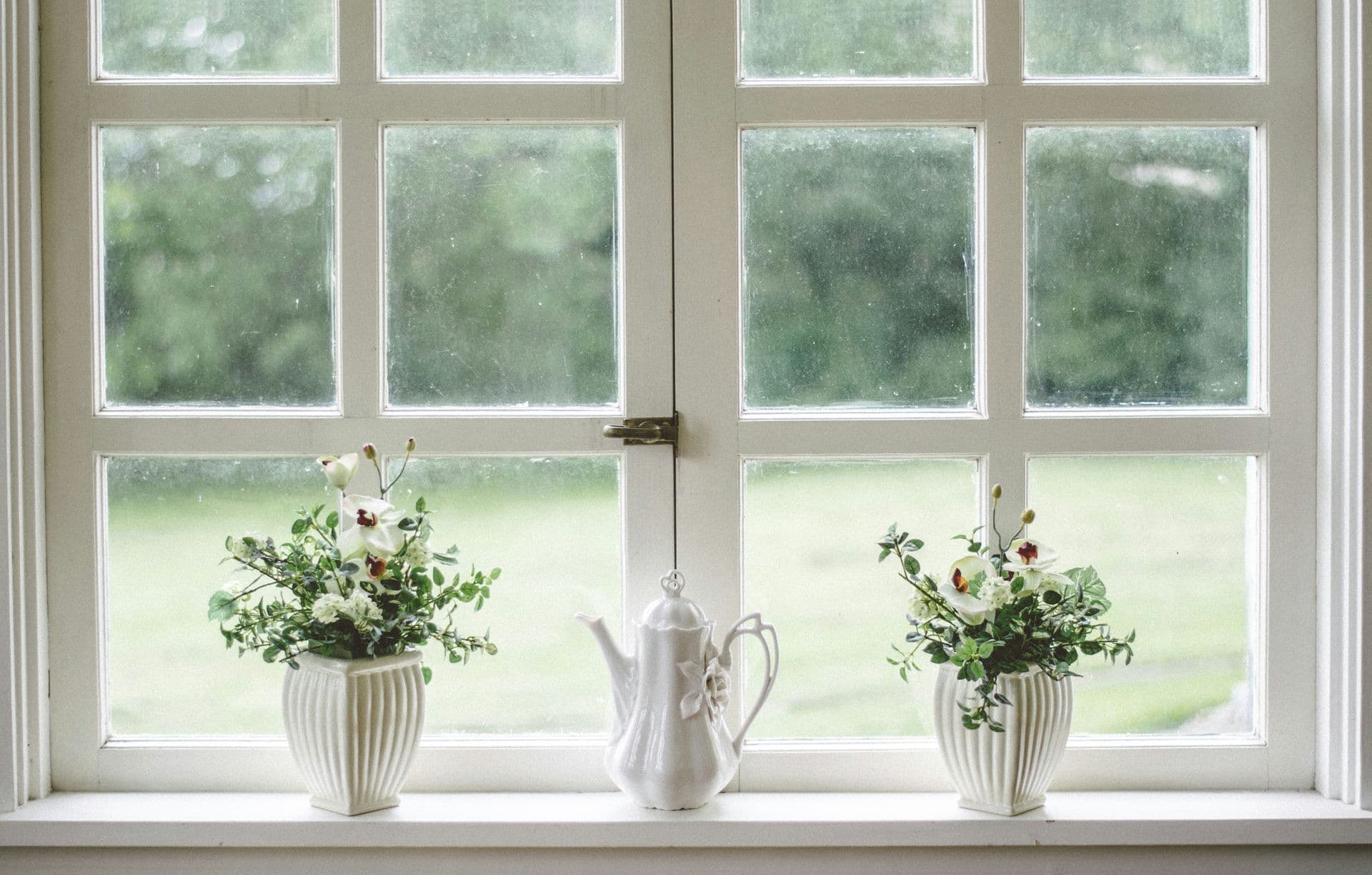 Empire Home Remodeling services in Milwaukee, WI including energy-efficient windows, vinyl or engineered wood siding, exterior doors, and bath and shower remodeling